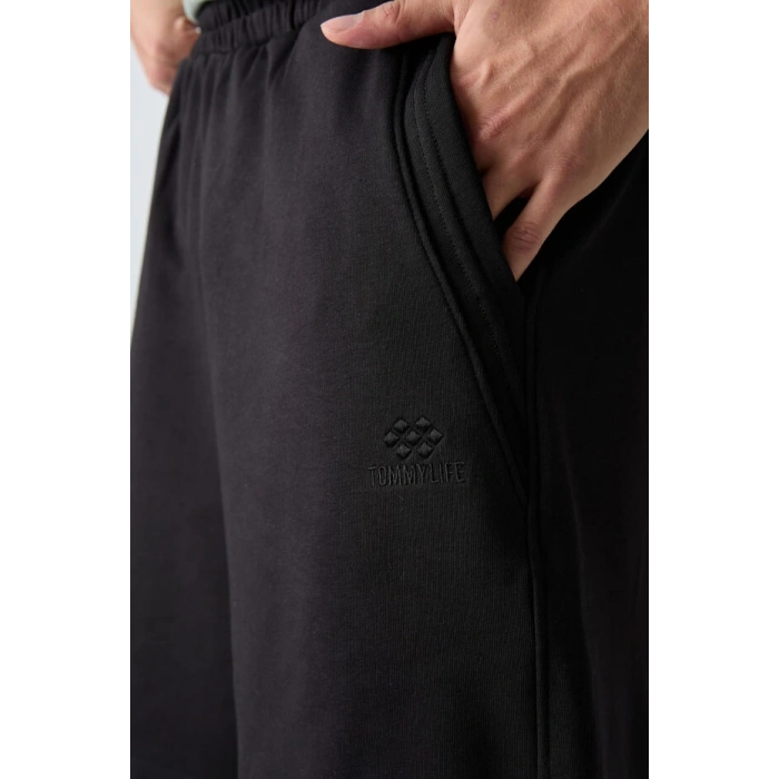 TOMMY LIFE Siyah Pamuklu Kalın Yumuşak Dokulu Comfort Fit Basic Erkek Şort - 81260