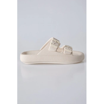 TOMMY LIFE Bej Yüksek Tabanlı Çift Tokalı Erkek Terlik -89302