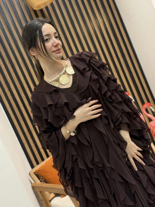Fırfır Detaylı Şifon Abaya Takım (Kahve)