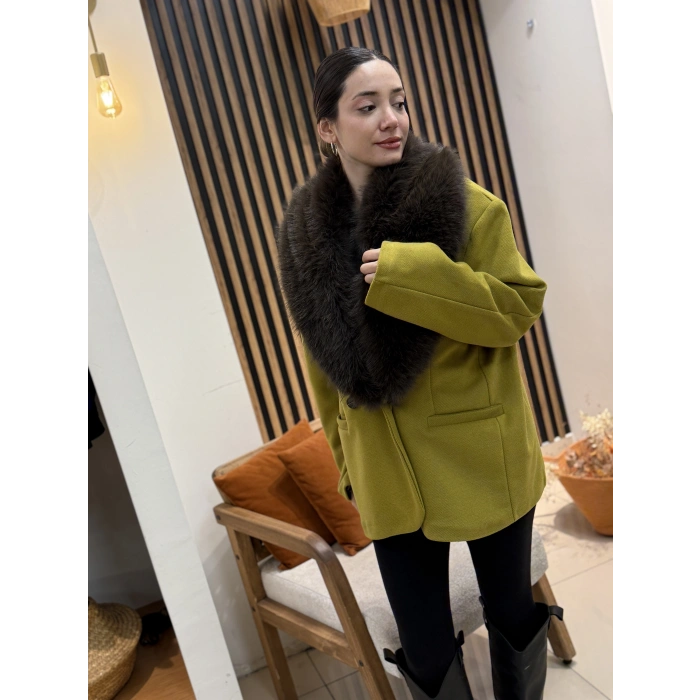 Kürk Yakalı Kaşe Ceket