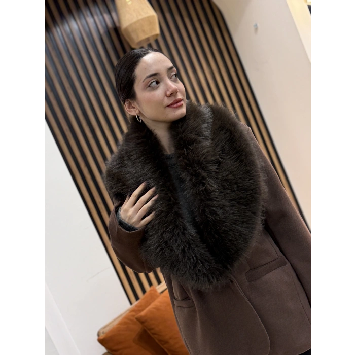 Kürk Yakalı Kaşe Ceket