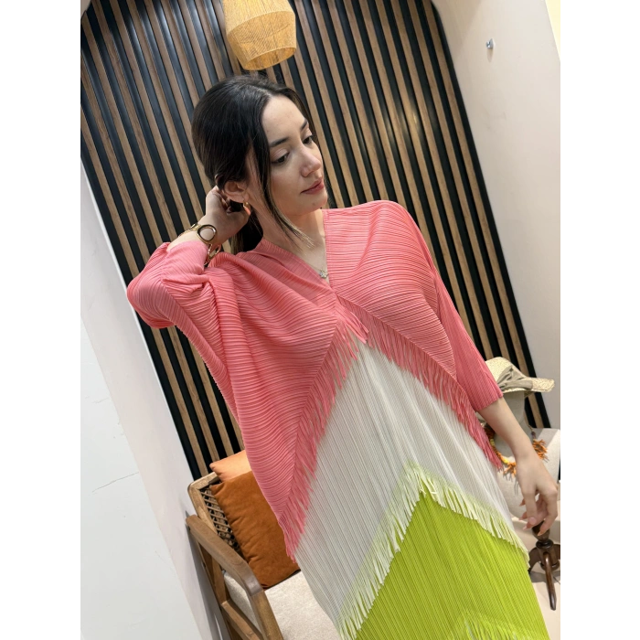 Aura Pliseli V Yaka Şal Form Elbise