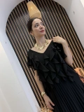 Mirella Volan Detaylı Piliseli Uzun Elbise