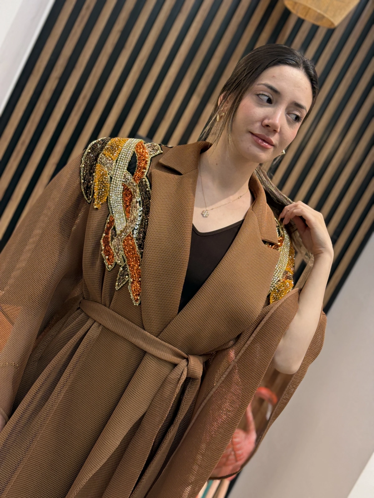 Taş İşlemeli File Abaya (Camel)