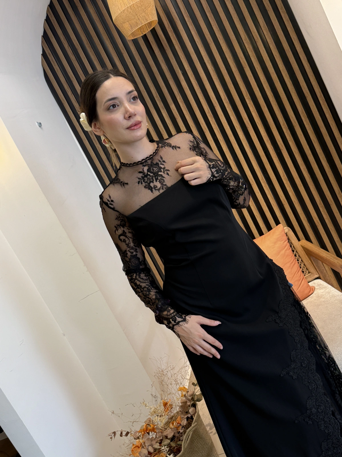 Alessa Dantel Detaylı Uzun Elbise