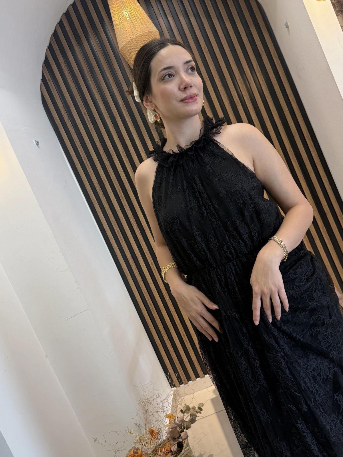 Livia Dantel Detaylı Uzun Elbise