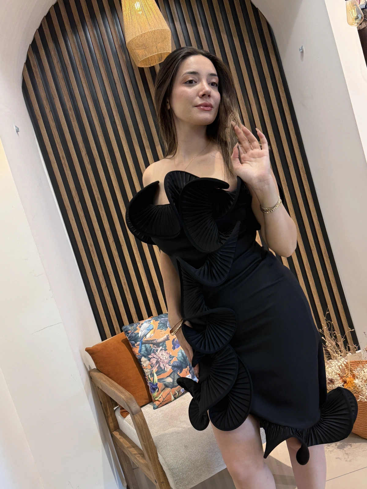 Valeria 3D Volan Detaylı Midi Elbise