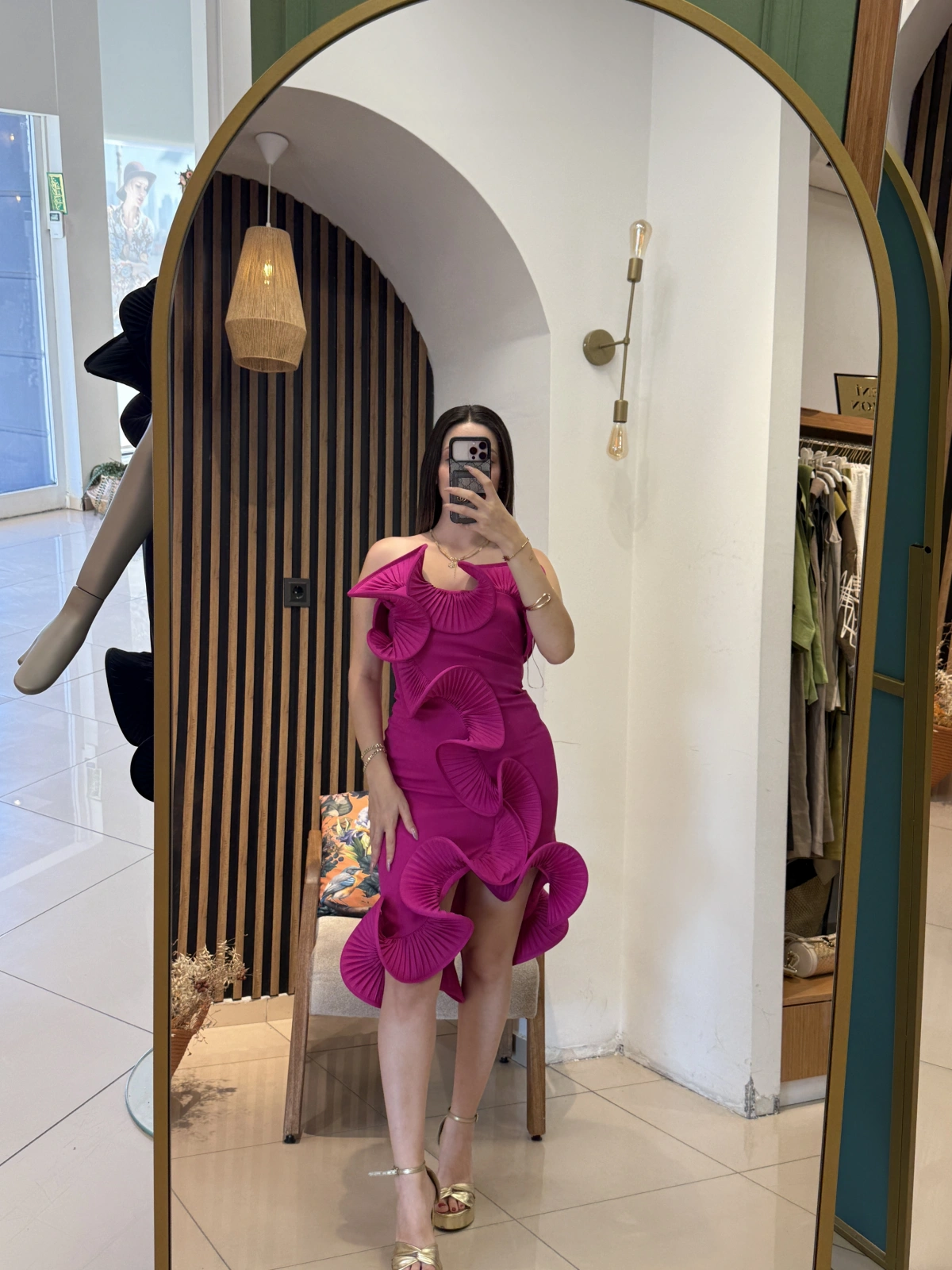 Valeria 3D Volan Detaylı Midi Elbise