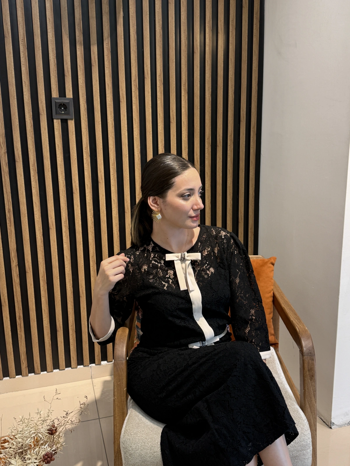 Chérie Siyah Dantel Fiyonk Detaylı Etekli Takım