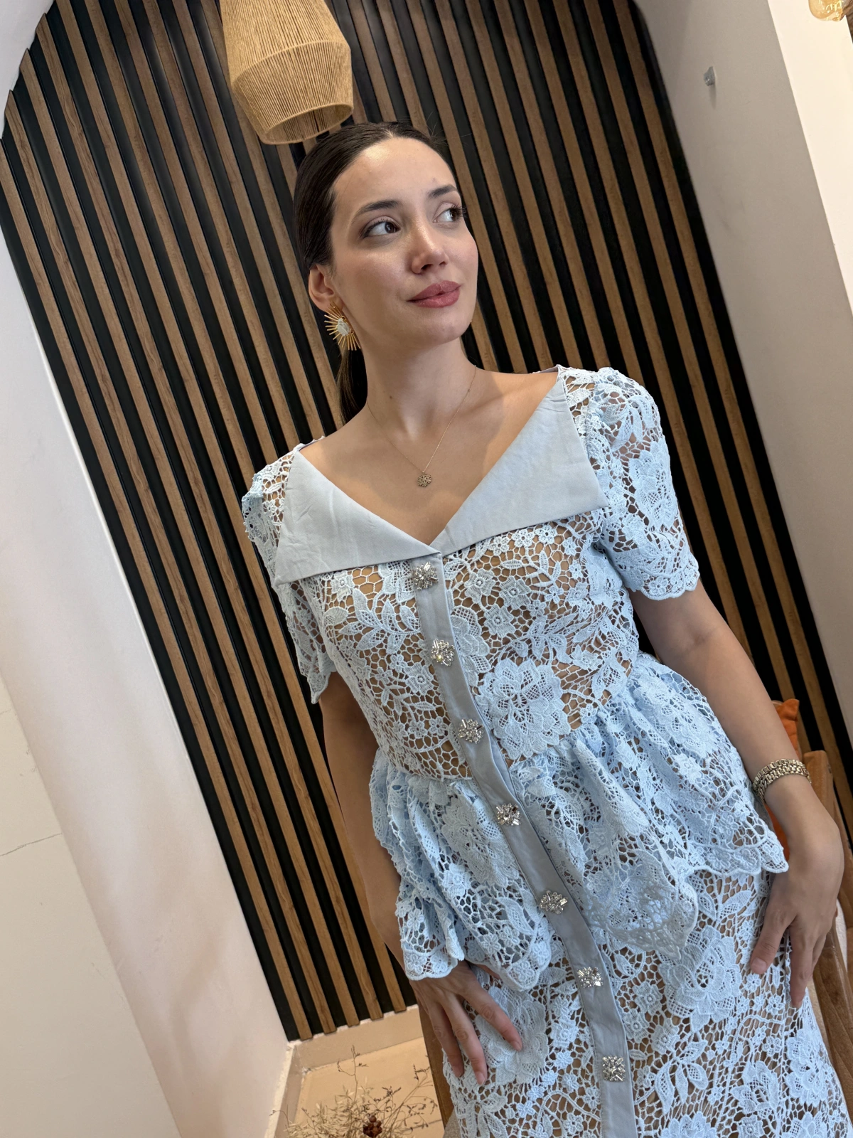 Mirella Floral Dantel Taş Düğmeli Uzun Elbise