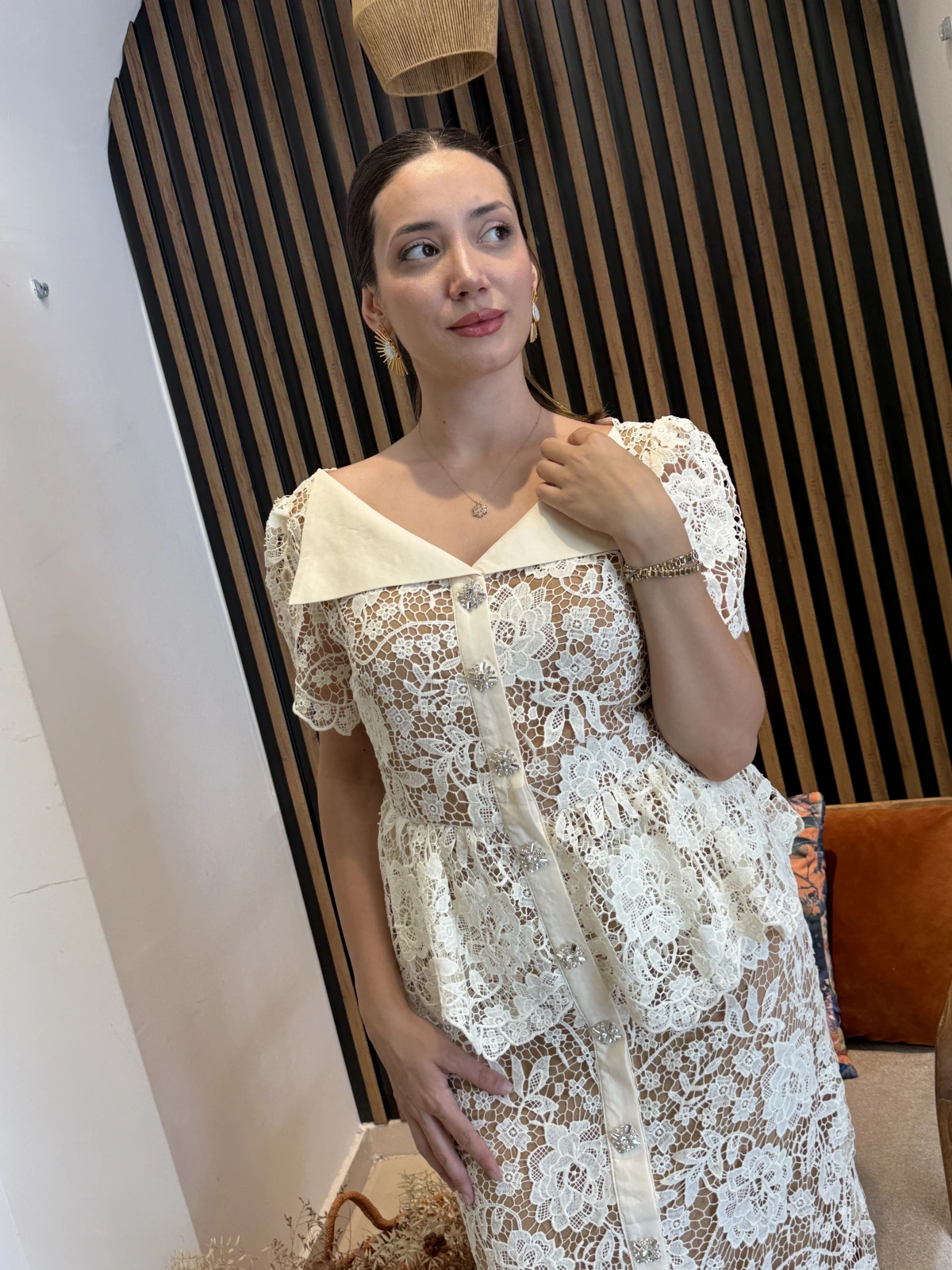 Mirella Floral Dantel Taş Düğmeli Uzun Elbise