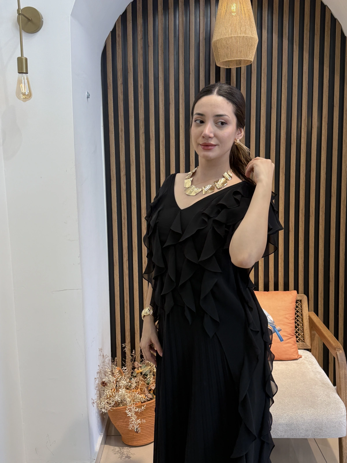 Mirella Volan Detaylı Piliseli Uzun Elbise