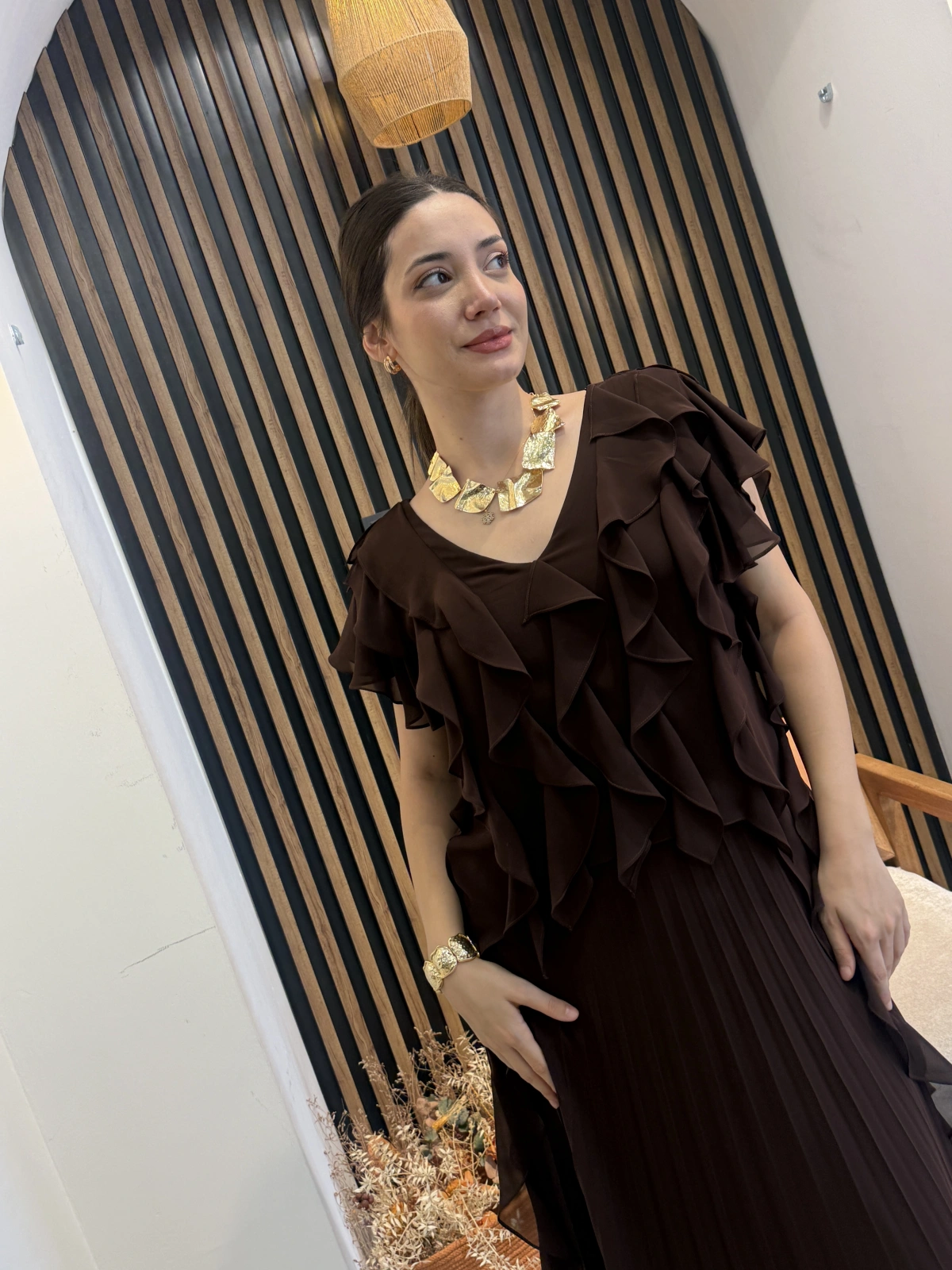 Mirella Volan Detaylı Piliseli Uzun Elbise