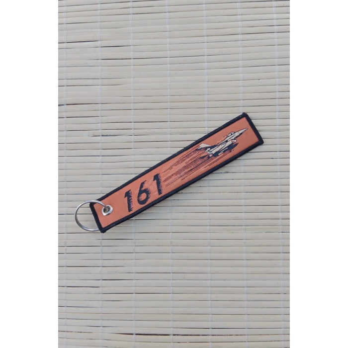 161 noctis in dies yazili turuncu siyah nakis islemeli bez anahtarlik