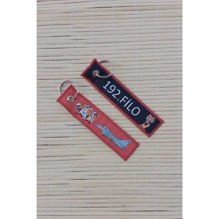 2 Adet 192. Filo Kirmizi Beyaz Nakis islemeli Bez Anahtarlik