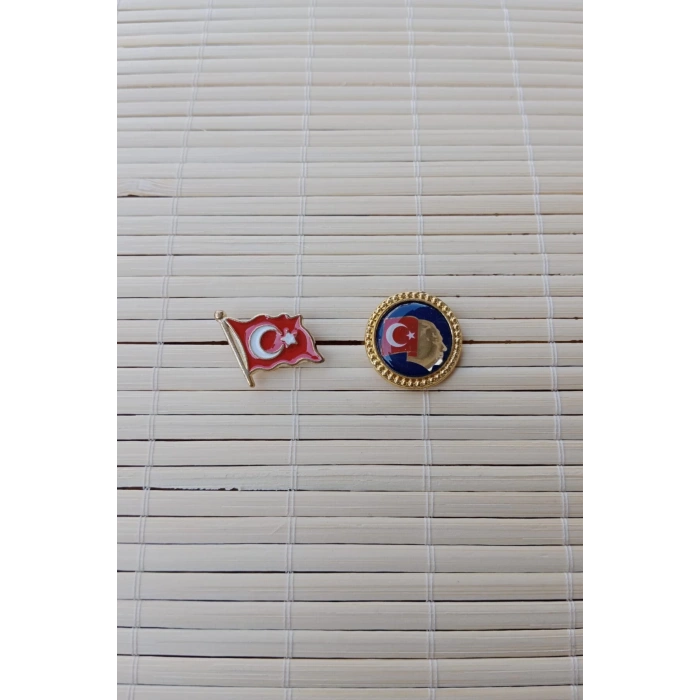 2 Adet Dalgalanan Bayrak Ata rozeti Sarrafiyeli Taki ceket yaka ignesi yaka rozeti