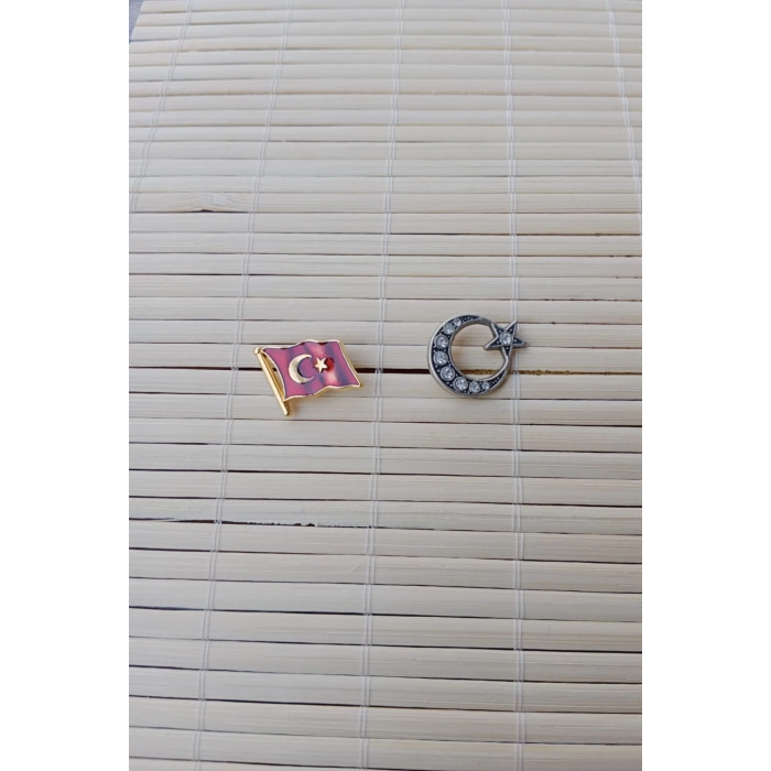 2 Adet Dalgalanan Bayrak Beyaz Tasli Ayyildiz Sarrafiyeli Taki ceket yaka ignesi yaka rozeti