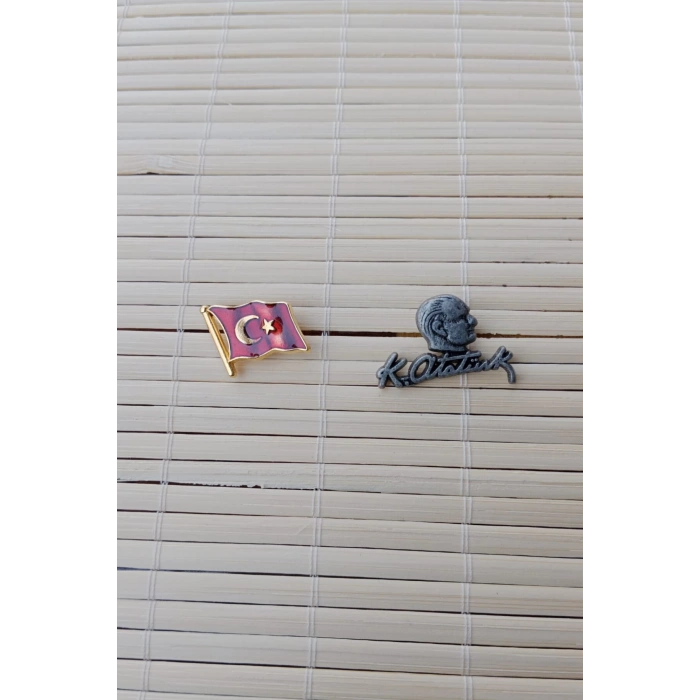 2 Adet Dalgalanan Bayrak ve Siyah Ataturk siluetli imzali Sarrafiyeli taki ceket yaka ignesi yaka rozeti