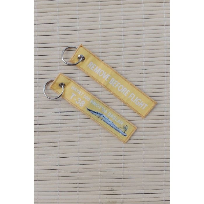 2 Adet Hayat 500 Knotda Baslar T-38 Yazili Sari Beyaz Nakis islemeli Bez Anahtarlik