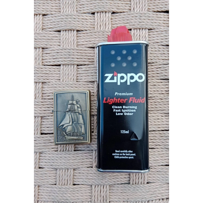 Ozel Tasarim Sari renkli Savas Gemili kabartmali premium zippo Cakmak