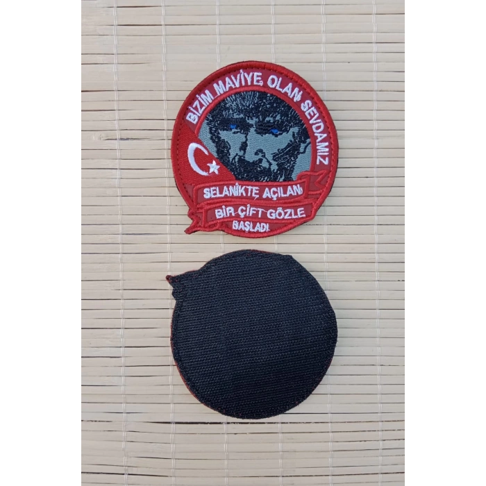 ataturk resimli kirmizi zemin nakis islemeli bizim maviye olan sevdamiz arma patch pec