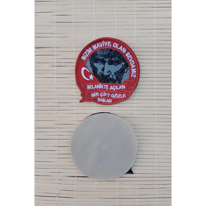 ataturk resimli kirmizi zemin nakis islemeli bizim maviye olan sevdamiz arma pec patch