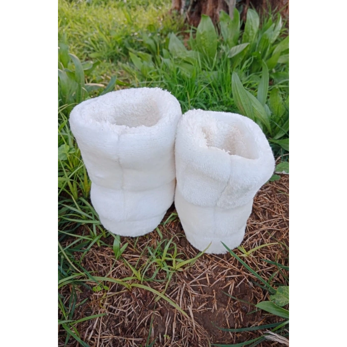 beyaz renkli ayicikli model ici pelus pamuklu organik hafif taban ortopedik cocuk patik panduf