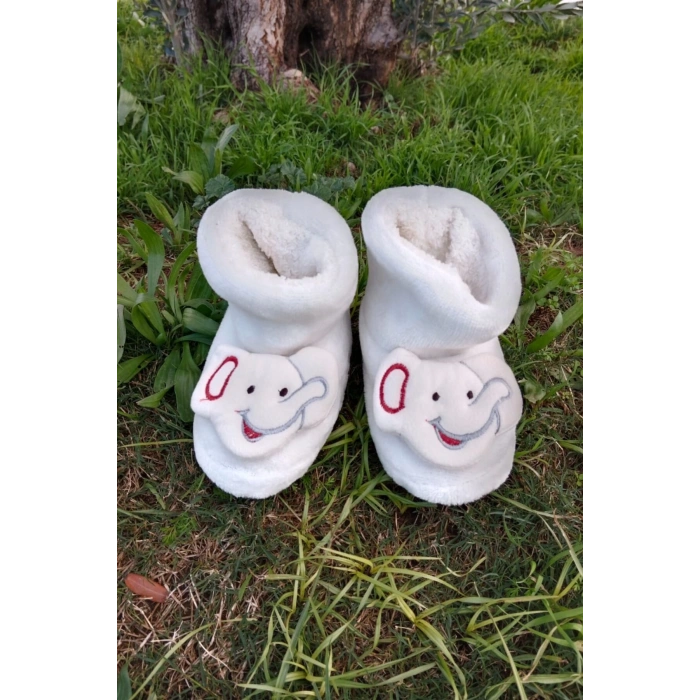 beyaz renkli fil model ici pelus pamuklu organik hafif taban ortopedik cocuk patik panduf