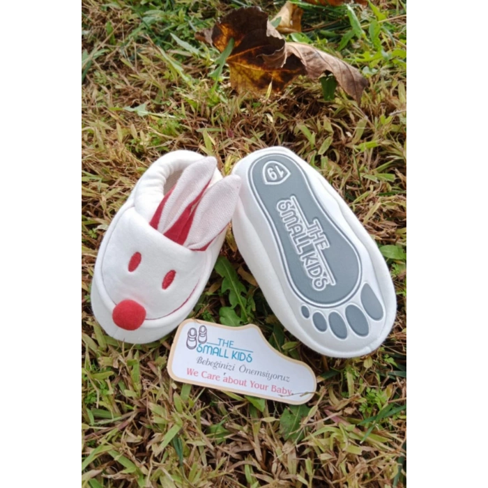 beyaz renkli ici pamuklu bilek kismi lastikli organik ortopedik cocuk bebek ilkadim patik kanvas sneaker casual ayakkabi