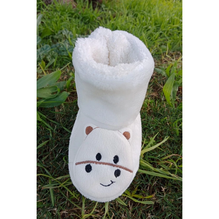 beyaz renkli kuzu model ici pelus pamuklu organik hafif taban ortopedik cocuk patik panduf