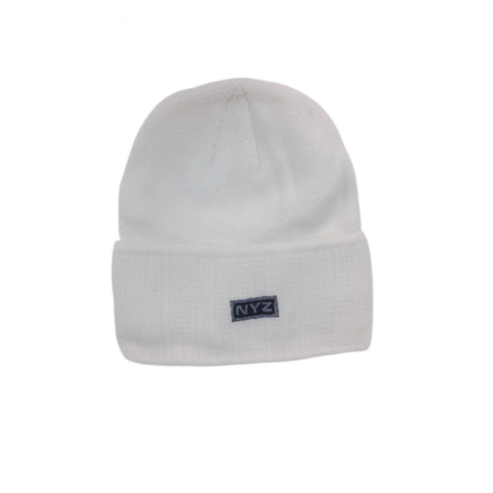 Beyaz renkli katlamali yun bere