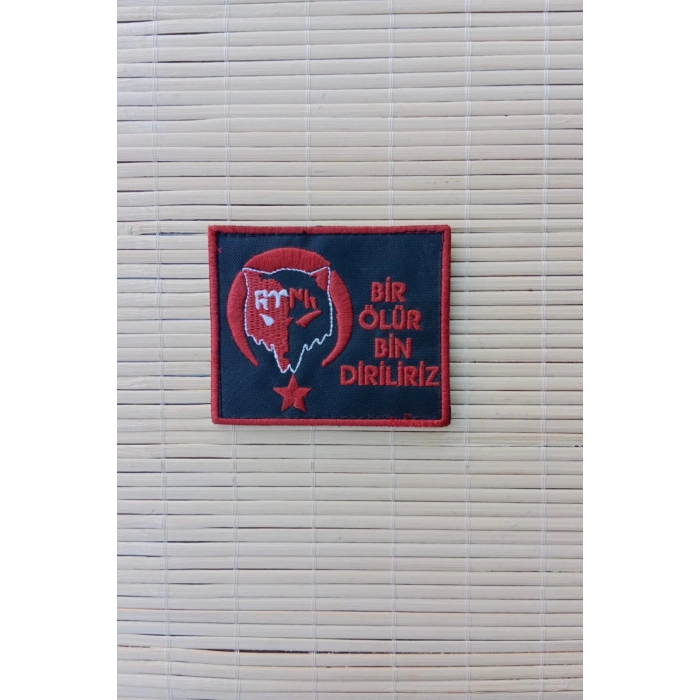 bir olur bin diriliriz kirmizi nakis islemeli arma patch pec