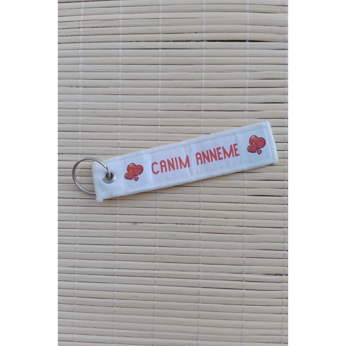 canim anneme yazili beyaz kirmizi nakis islemeli bez anahtarlik