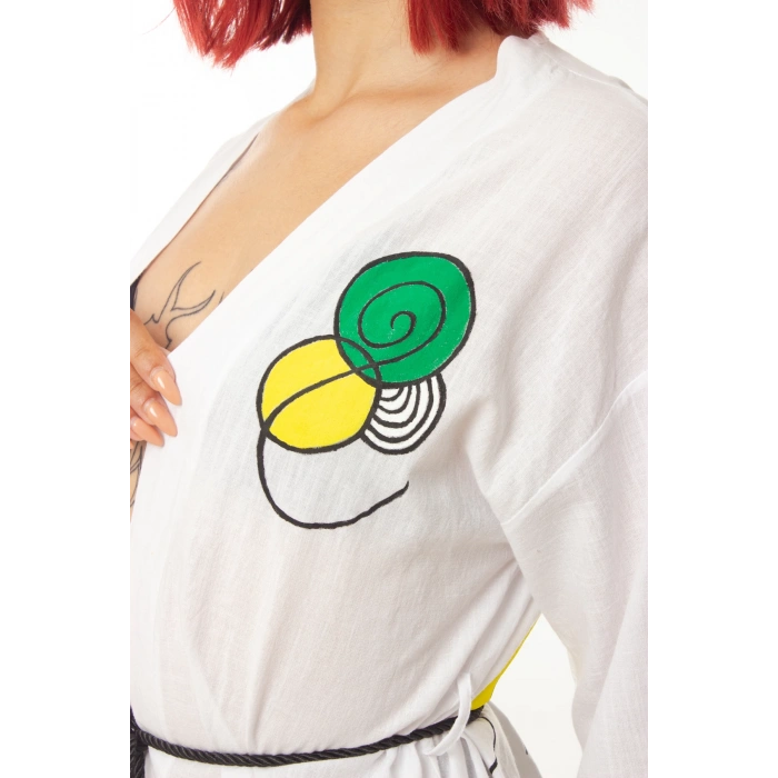 geleneksel tahta baski keten dokuma beyaz renk popart desenli uzun kollu kimono plaj elbisesi gomlek