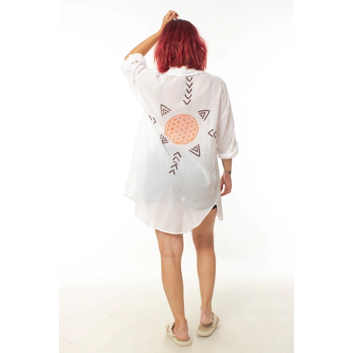 geleneksel tahta baski keten dokuma beyaz renkli yasam cicegi baski uzun kollu plaj elbisesi gomlek