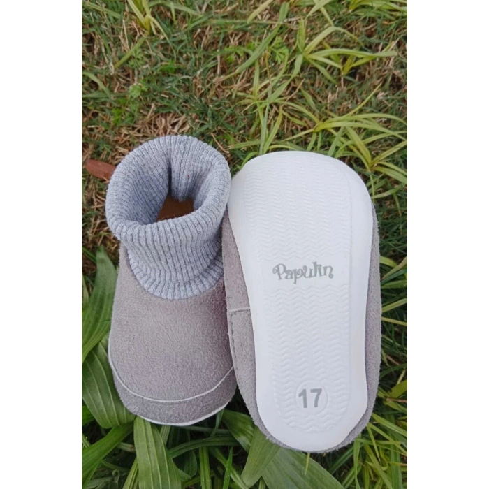 gri renkli ici pamuklu astarli corapli model organik ortopedik cocuk bebek ilkadim patik panduf ayakkabi