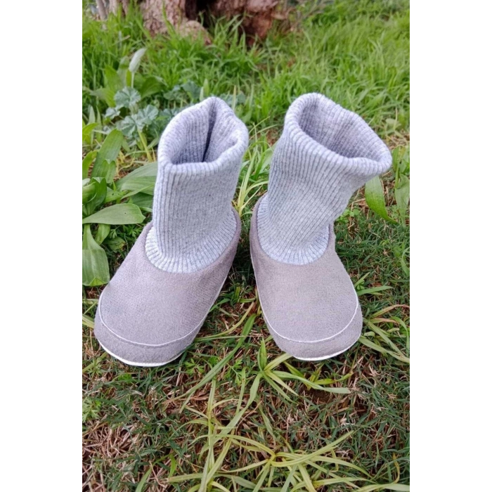 gri renkli ici pamuklu astarli corapli model organik ortopedik cocuk bebek ilkadim patik panduf ayakkabi