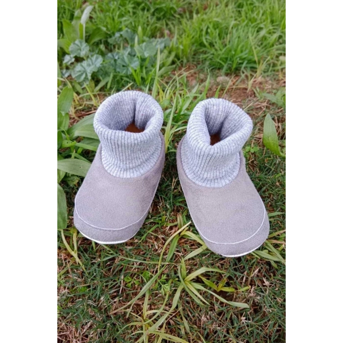 gri renkli ici pamuklu astarli corapli model organik ortopedik cocuk bebek ilkadim patik panduf ayakkabi