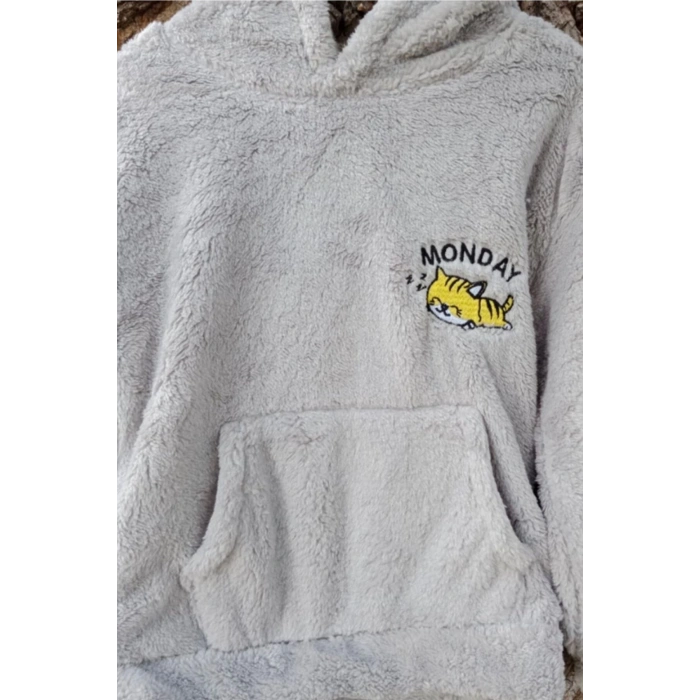 gri renkli uyuyan kedi detayli cepli kapusonlu monday nakisli kaliteli uzun kollu sweatshirt