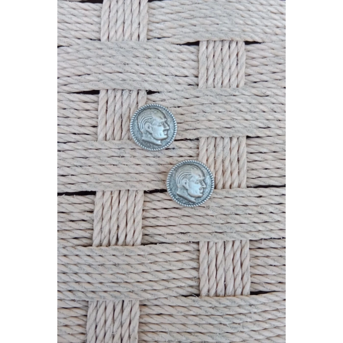 Gumus eskitme Dokum Ataturk kabartmali siluet yuvarlak ceket yaka ignesi yaka rozet