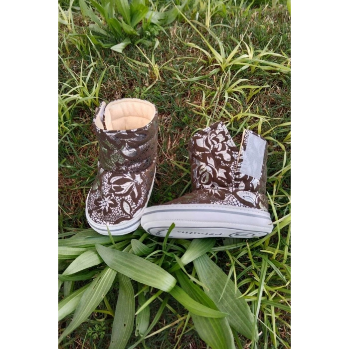 haki renkli ici pamuklu cirtli bantli kapamali organik unisex cocuk bebek ilkadim patik panduf