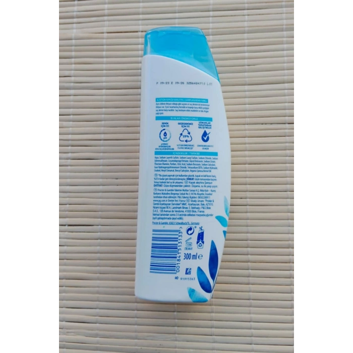 Head shoulders supreme arindirici besleyici 300 ml sac vucut yuz sampuani