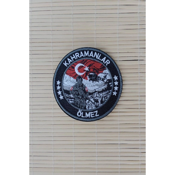 Kahramanlar Olmez Nakis islemeli Arma Pec Patch