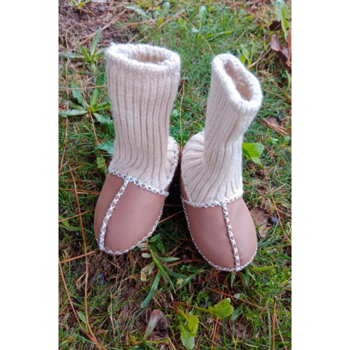 kahve renkli hakiki kuzu derisi corapli model organik cocuk bebek ilkadim patik deri ayakkabi