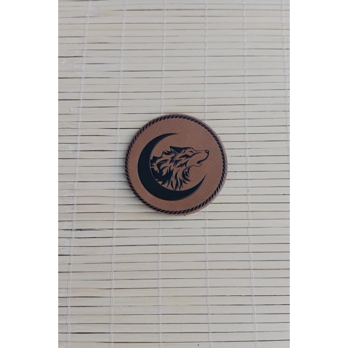 kahverengi zemin siyah islemeli kurtbasli gogus pec arma patch