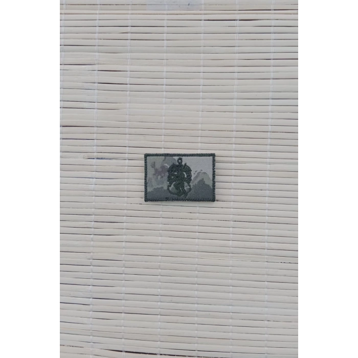 kara kuvvetleri kamuflaj renkli nakis islemeli spor brove