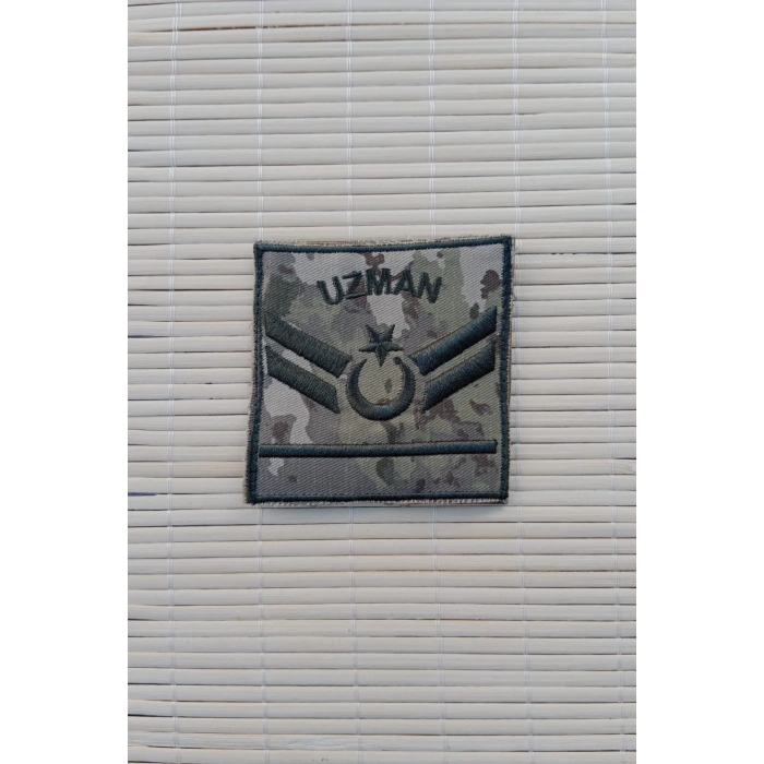 kara kuvvetleri uzman cavus 1 kademe kamuflaj renkli nakis kol rutbe