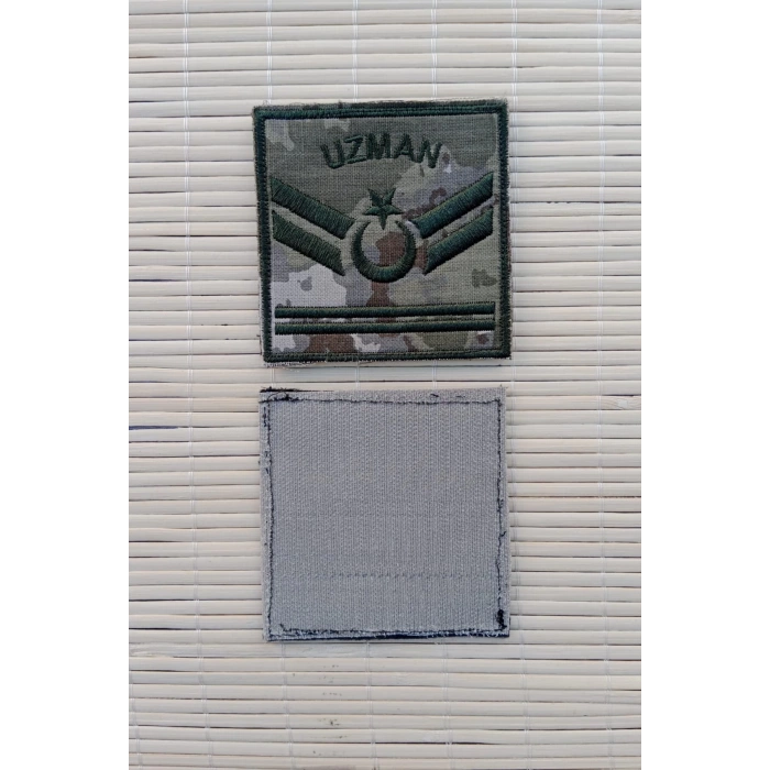 kara kuvvetleri uzman cavus 2 kademe kamuflaj renkli nakis kol rutbe