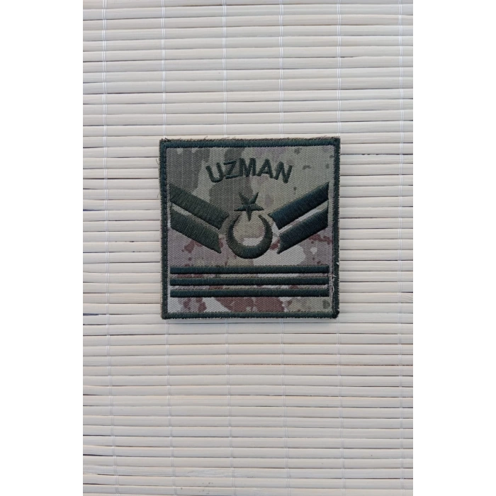 kara kuvvetleri uzman cavus 3 kademe kamuflaj renkli nakis kol rutbe