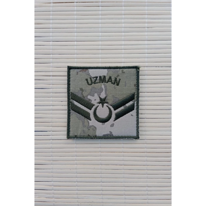 kara kuvvetleri uzman cavus kamuflaj renkli nakis kol rutbe